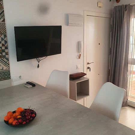 Beautiful Apartment With Terrace San Basilio Sevilla Eksteriør billede
