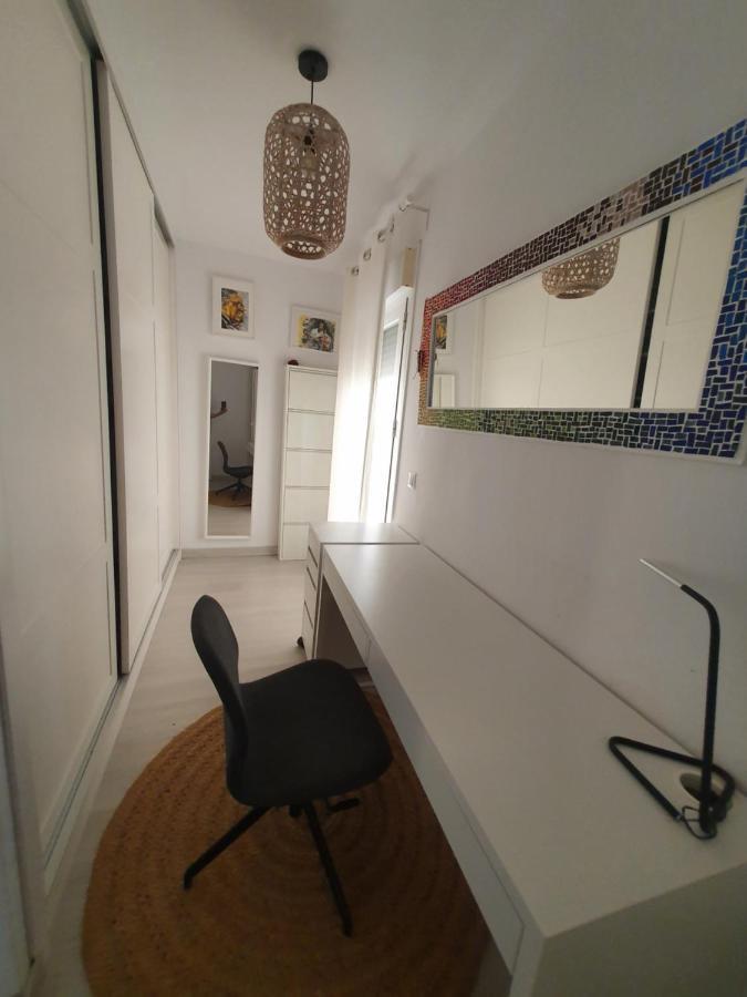 Beautiful Apartment With Terrace San Basilio Sevilla Eksteriør billede
